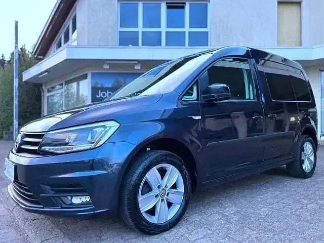 Usata VW Caddy 102 CV (75 kW) 2020 Blu Monovolume