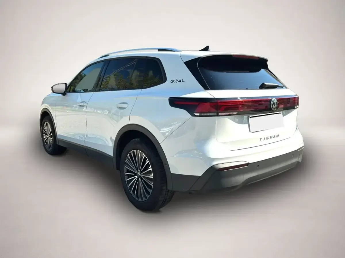 Gebraucht VW Tiguan Goal 150 PS (110 kW) 2025 Weiß SUV