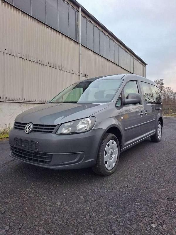 Używany VW Caddy Maxi Team 102 KM (75 kW) 2015 Szary Minivan