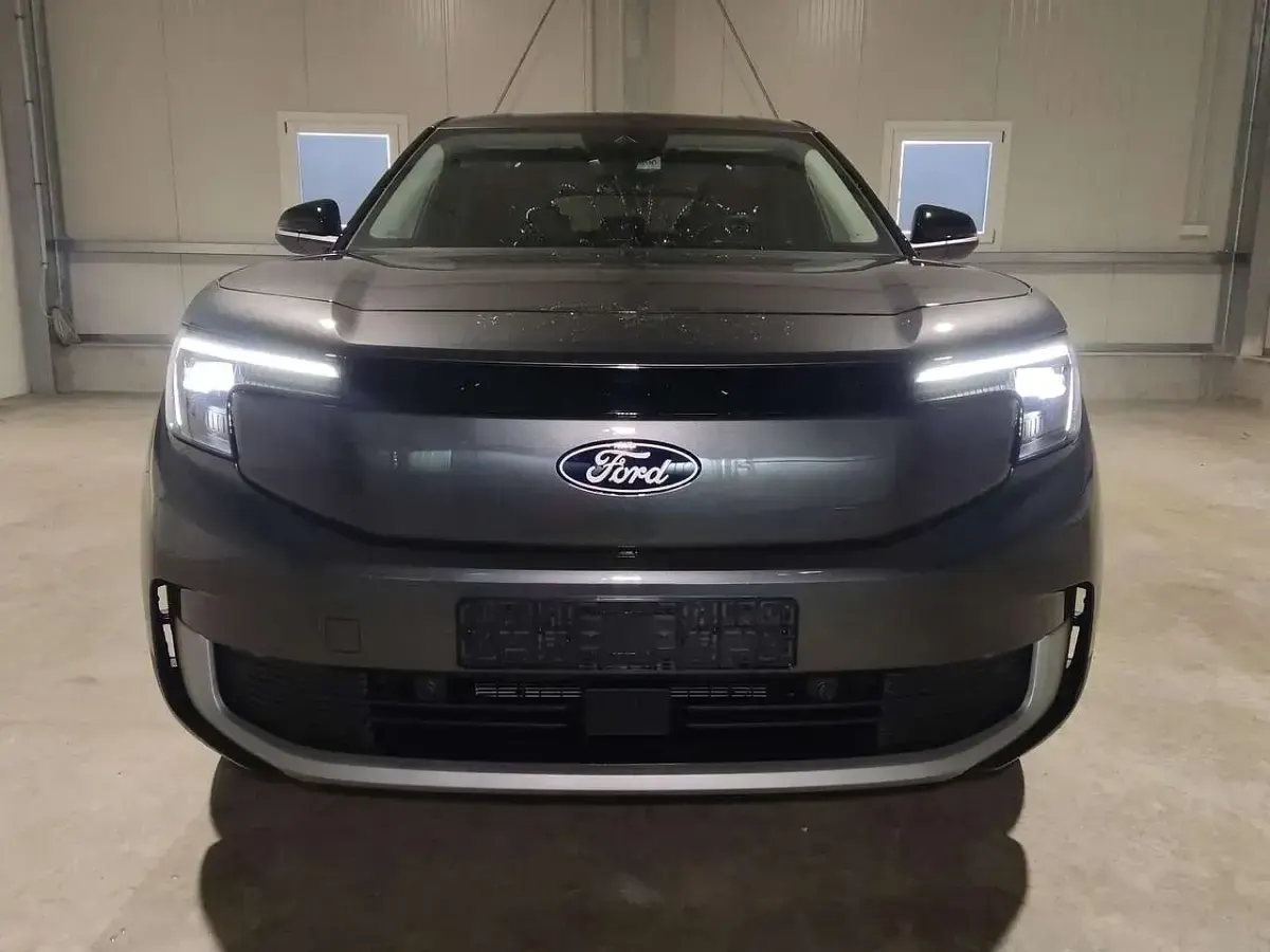 Gebraucht Ford Explorer Extended Range 150 kW (204 PS) 2025 Magneticgrau metallic SUV