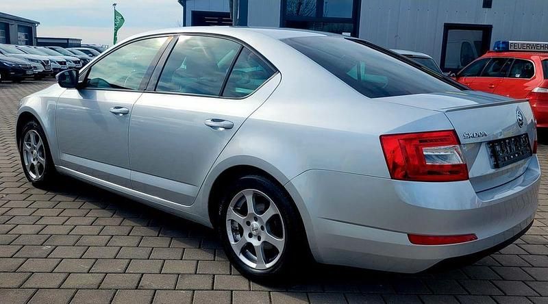 Second-hand Skoda Octavia Elegance 179 CP (131 kW) 2013 Argintiu Berlinǎ