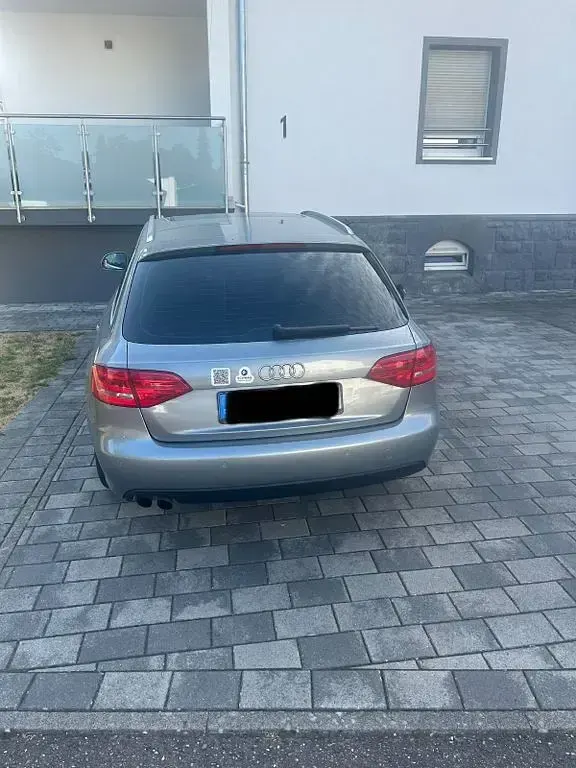 Gebraucht Audi A4 Attraction 120 PS (88 kW) 2009 Silber Kombi