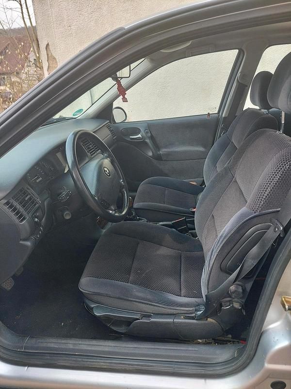 Gebraucht Opel Vectra 170 PS (125 kW) 1999 Silber Limousine