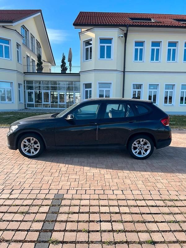 Gebraucht BMW X1 140 PS (102 kW) 2014 Schwarz SUV
