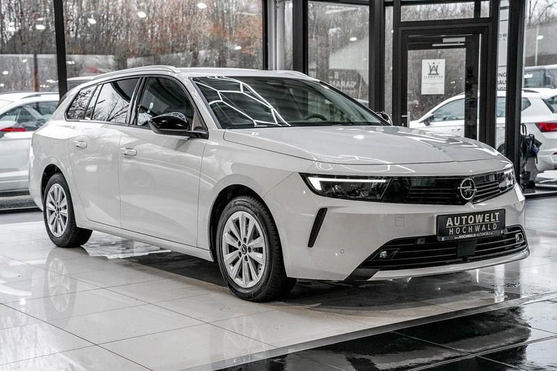 Gebraucht Opel Astra Elegance 131 PS (96 kW) 2023 Weiß Kombi