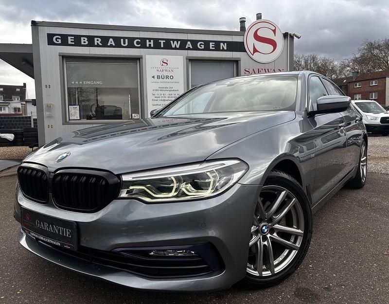 Gebraucht BMW 520 Sport Line 190 PS (139 kW) 2018 Blau Limousine