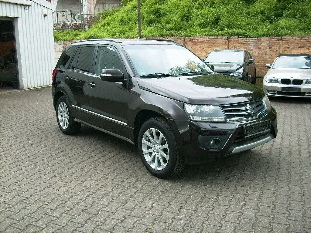 Używany Suzuki Vitara 129 KM (94 kW) 2014 Brązowy SUV