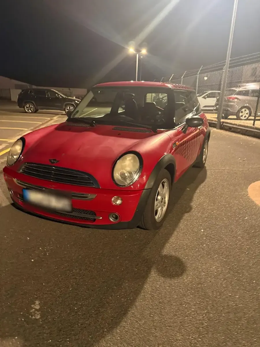 Usata Mini ONE 90 CV (66 kW) 2003 Rosso Utilitaria