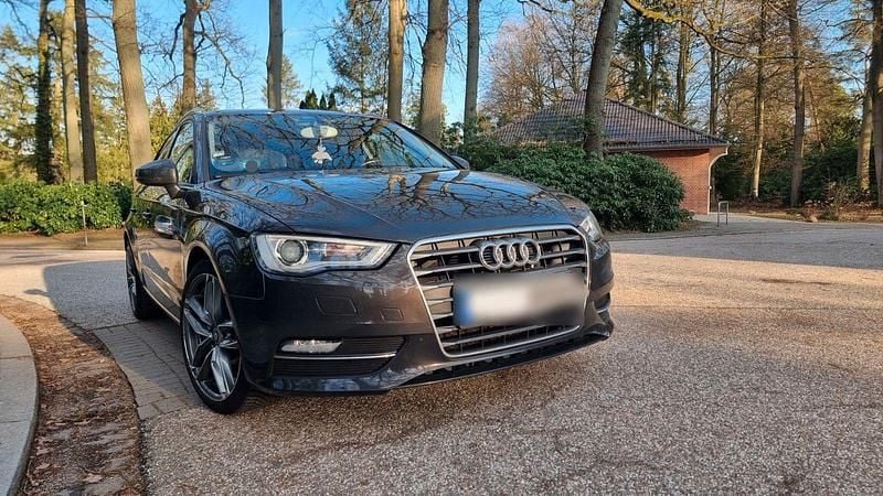 Gebraucht Audi A3 Ambition 105 PS (77 kW) 2014 Braun Limousine