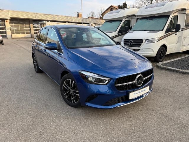 Gebraucht Mercedes B250e Advanced 218 PS (160 kW) 2023 Blau Van / Kleinbus