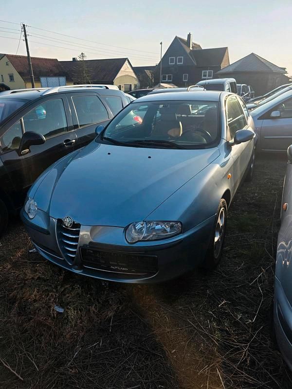 Gebraucht Alfa Romeo 147 Distinctive 150 PS (110 kW) 2003 Blau Kleinwagen