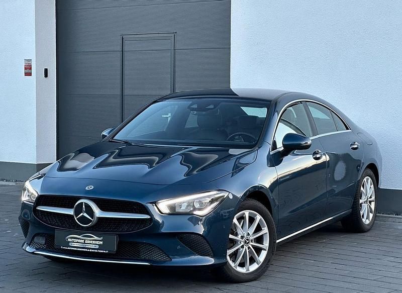 Gebraucht Mercedes CLA220 190 PS (139 kW) 2019 Denimblau Limousine