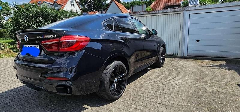 Schwarz Gebraucht 2018 BMW X6 M50 SUV | 46.500 € (Fairer Preis) - Bild 1/4