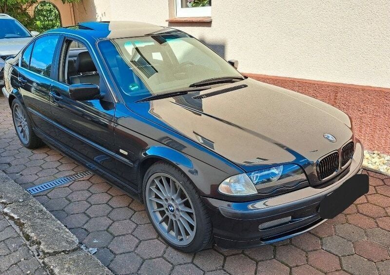 Schwarz Gebraucht 2001 BMW 325 Limousine | 3.400 € (Guter Preis) - Bild 1/4