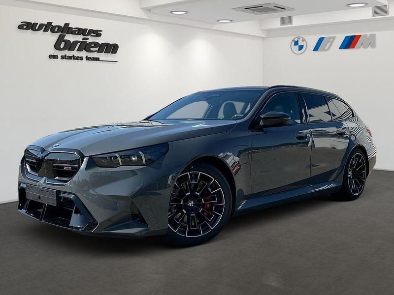 Neu BMW M5 Performance 727 PS (534 kW) 2025 Grigio telesto Kombi