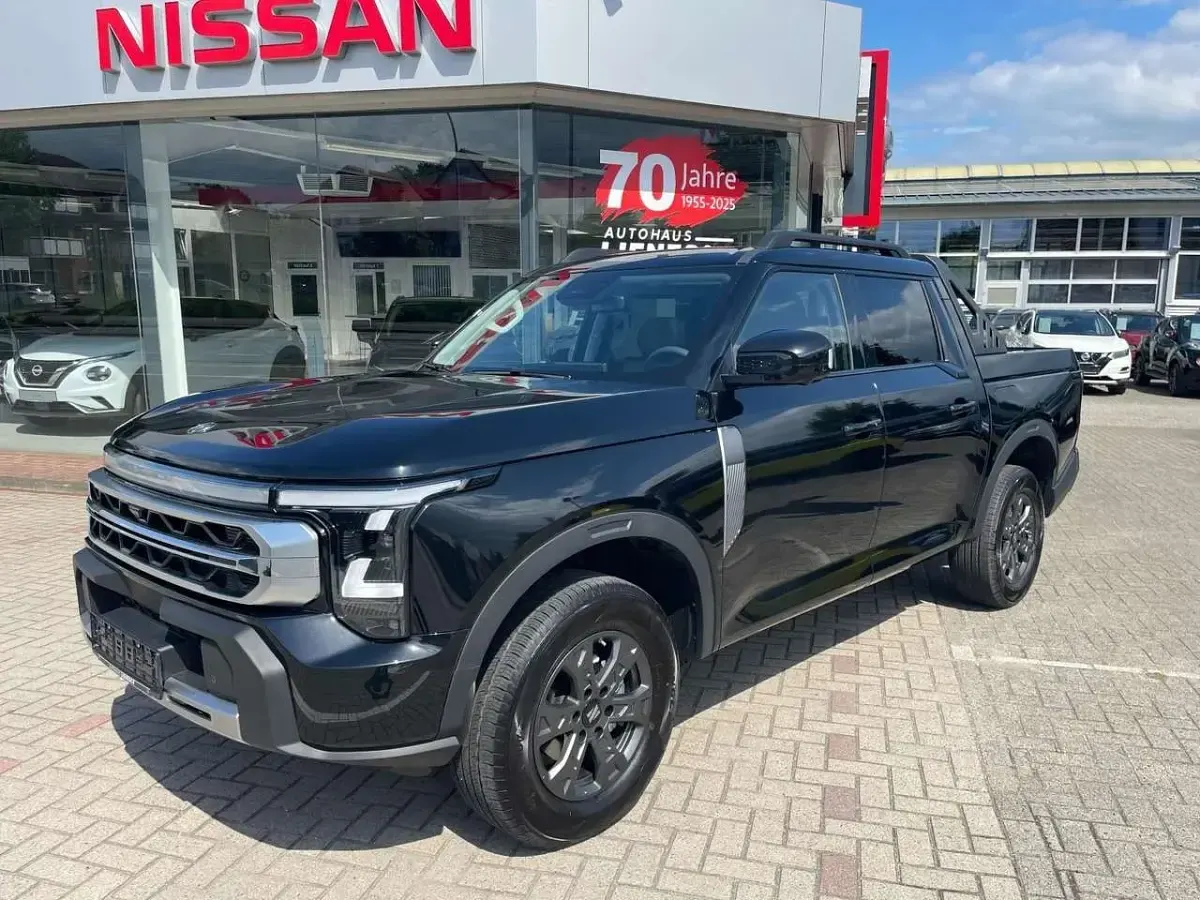 Neu Nissan Navara 190 PS (139 kW) 2026 Schwarz Pickup