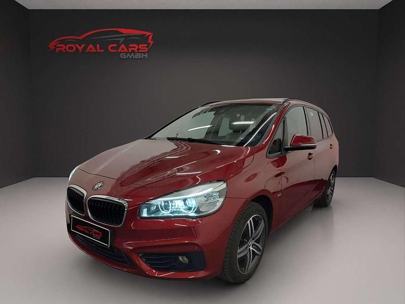 Gebraucht BMW 218 Sport Line 150 PS (110 kW) 2017 Flamencorot brillant Van / Kleinbus