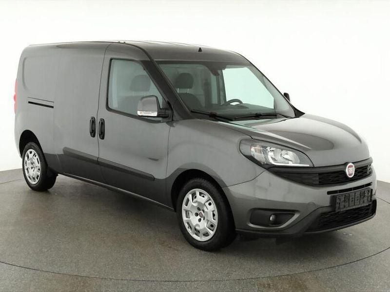 Gebraucht Fiat Doblò 101 PS (74 kW) 2022 Grau Van / Kleinbus