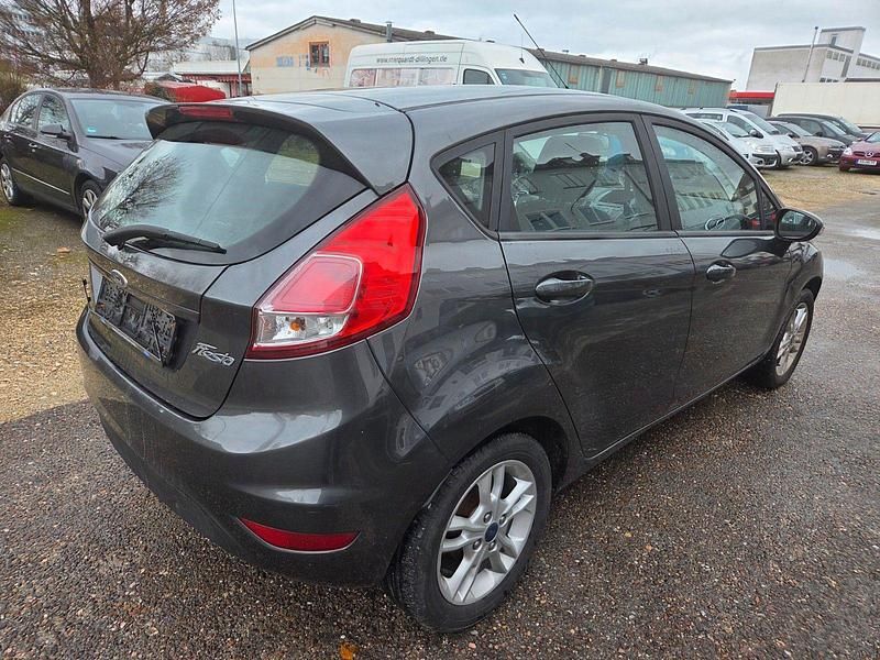 Gebraucht Ford Fiesta Trend 80 PS (58 kW) 2015 Kleinwagen