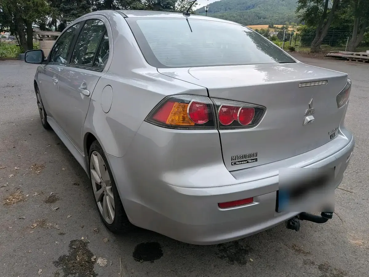 Gebraucht Mitsubishi Lancer 150 PS (110 kW) 2012 Silber Limousine