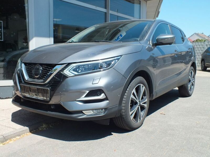Grau Gebraucht 2019 Nissan Qashqai N-Connecta SUV | 18.290 € (Guter Preis) - Bild 1/4