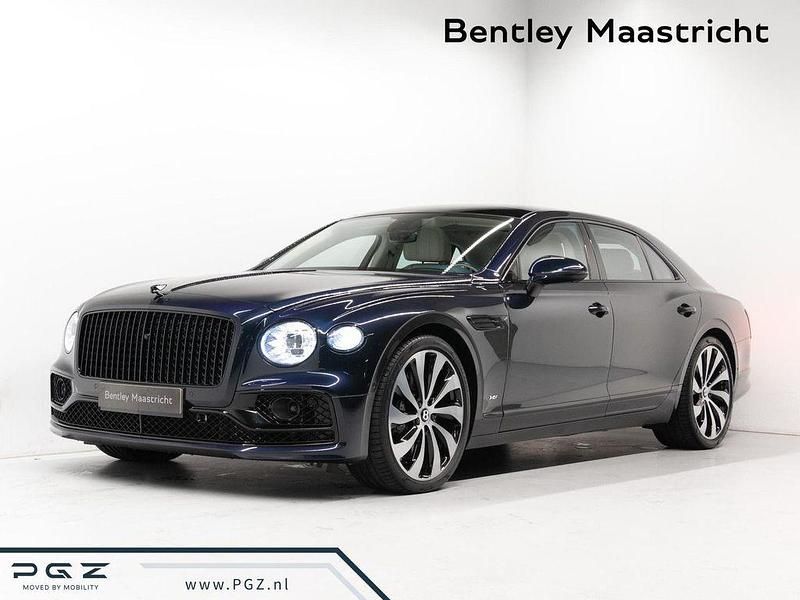 Blau Gebraucht 2021 Bentley Flying Spur Limousine | 175.328 € (Etwas zu teuer) - Bild 1/4