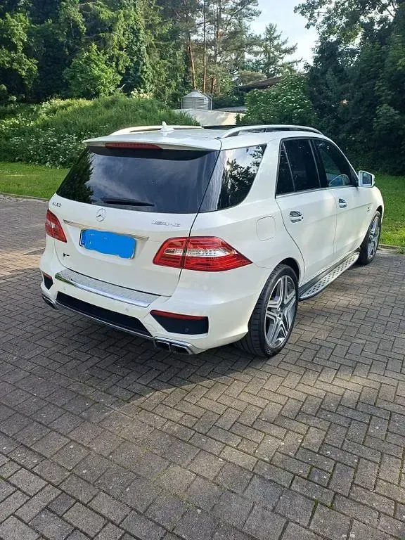 Gebraucht Mercedes ML63 AMG AMG 557 PS (409 kW) 2012 Weiß SUV