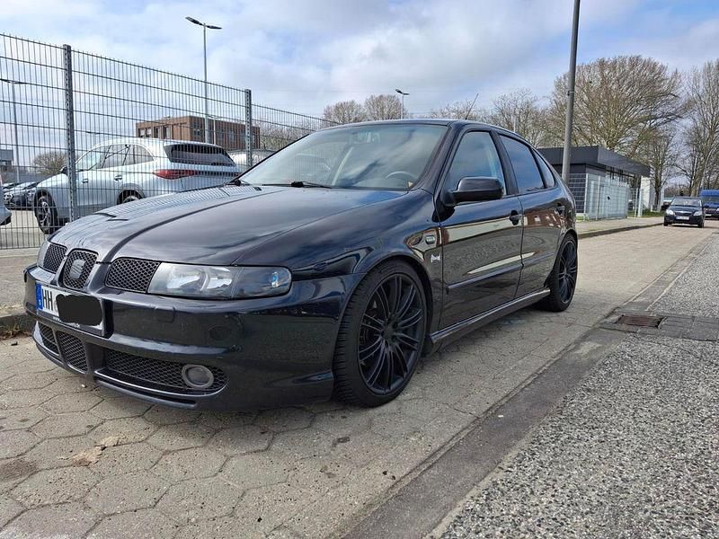 Gebraucht Seat Leon 204 PS (150 kW) 2002 Schwarz Kleinwagen