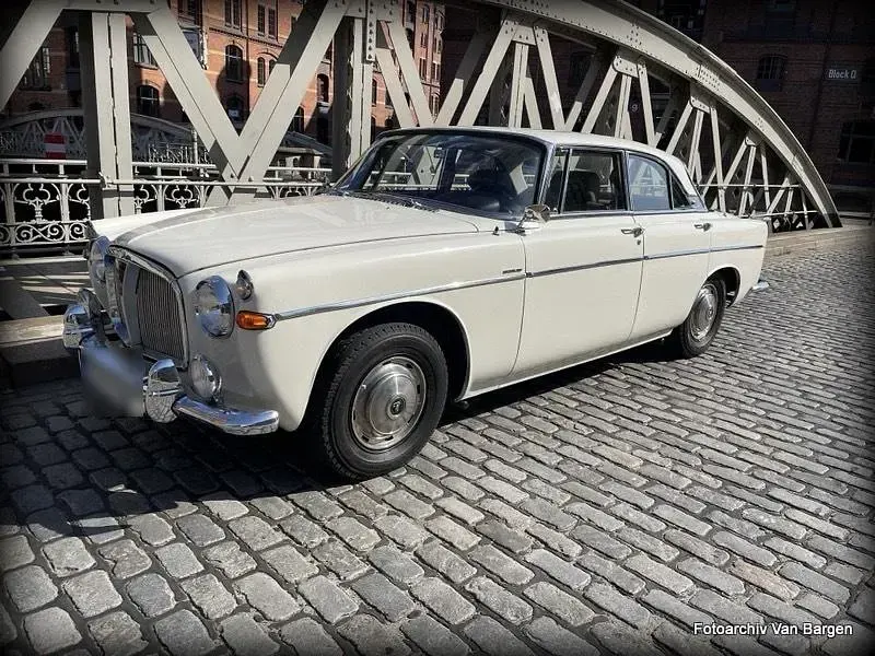 Second-hand Rover P5 152 CP (111 kW) 1966 Alb Coupe