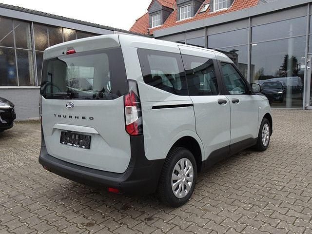 Neu Ford Tourneo Courier Trend 125 PS (91 kW) 2026 Grau Van / Kleinbus