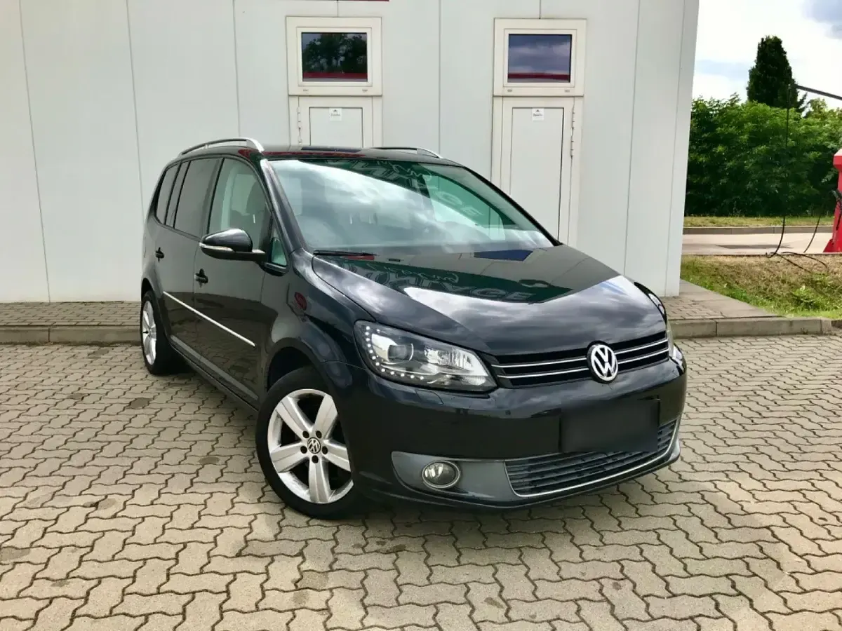 Gebraucht VW Touran Highline 170 PS (125 kW) 2011 Schwarz Van / Kleinbus