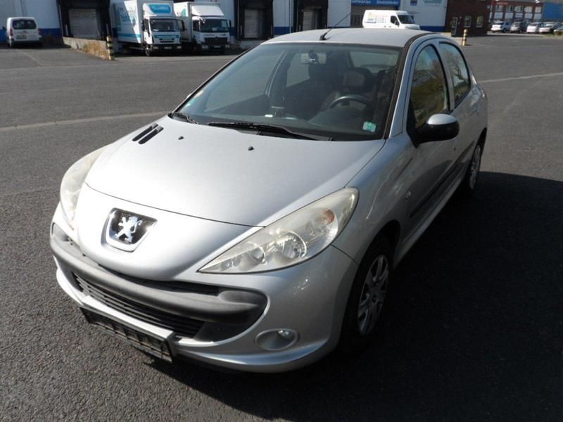 Silber Gebraucht 2009 Peugeot 206+ Kleinwagen | 1.950 € (Fairer Preis) - Bild 1/4