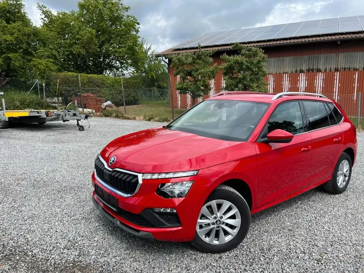 Gebraucht Skoda Kamiq Selection 116 PS (85 kW) 2025 Velvet red metallic SUV