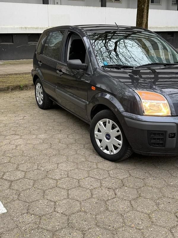 Gebraucht Ford Fusion 80 PS (58 kW) 2007 Grau Kleinwagen