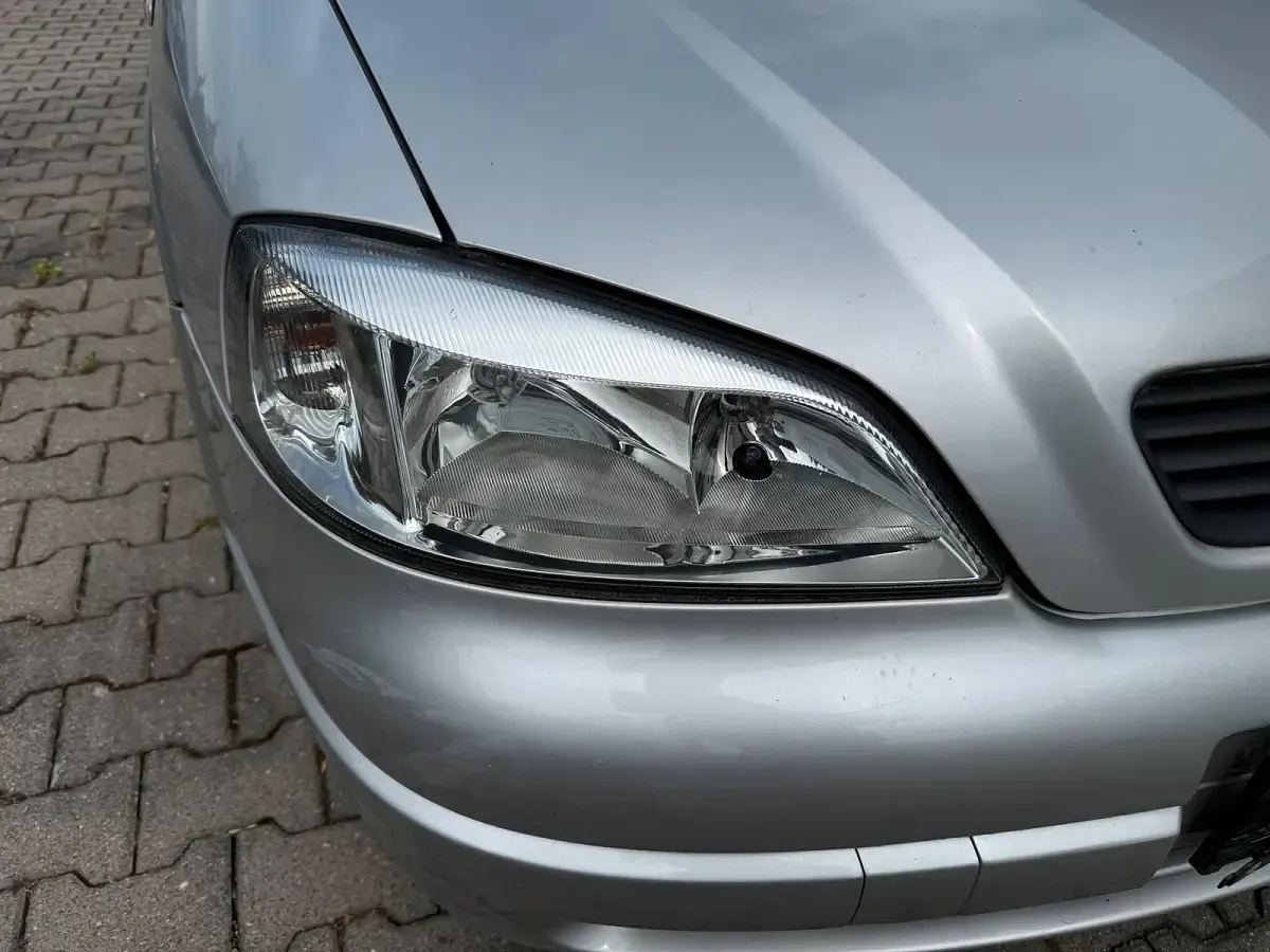 Gebraucht Opel Astra 100 PS (73 kW) 2000 Silber Limousine