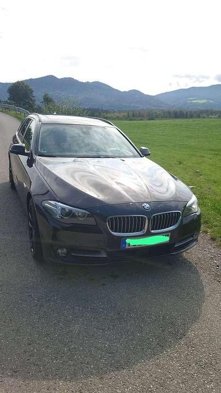 Gebraucht BMW 530 258 PS (189 kW) 2016 Braun Kombi