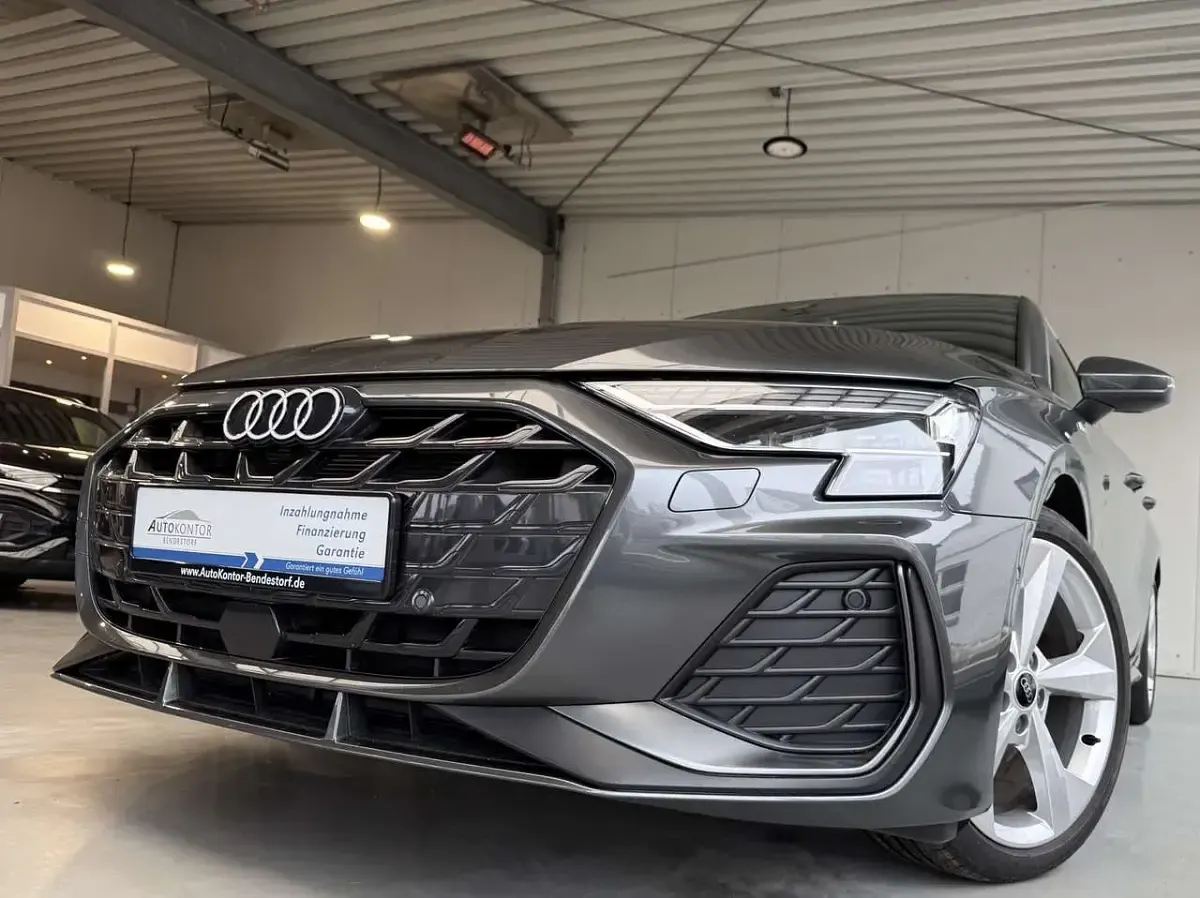 Gebraucht Audi A3 S-Line 150 PS (110 kW) 2026 Daytonagrau perleffekt Kombi