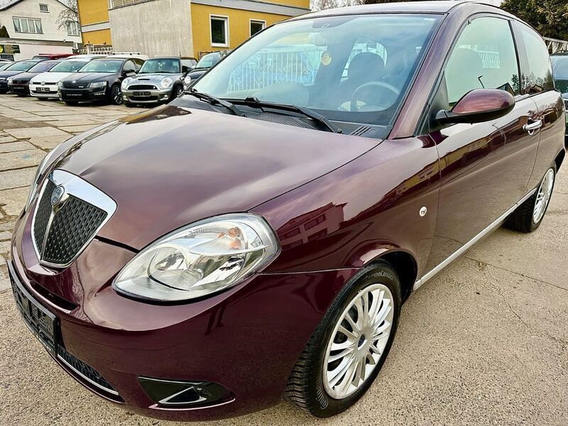 Rot Gebraucht 2009 Lancia Ypsilon Kleinwagen | 6.450 € (Teuer) - Bild 1/4