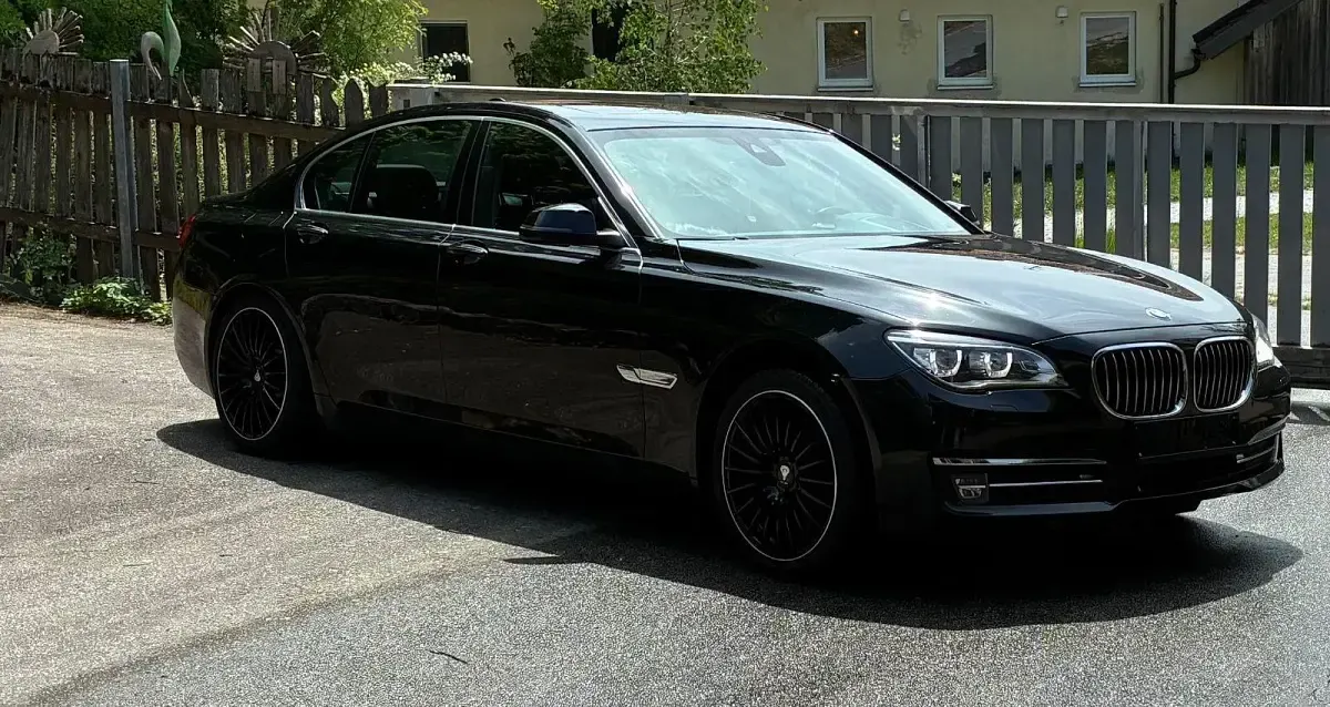 Gebraucht BMW 740 Performance 313 PS (230 kW) 2014 Schwarz Limousine