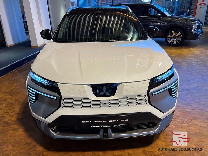 Neu Mitsubishi Eclipse Top 160 kW (218 PS) 2026 Himalayaweiß/onyxschwarz Limousine