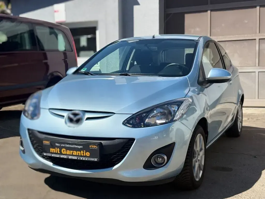 Second-hand Mazda 2 Active 75 CP (55 kW) 2012 Albastru Hatchback