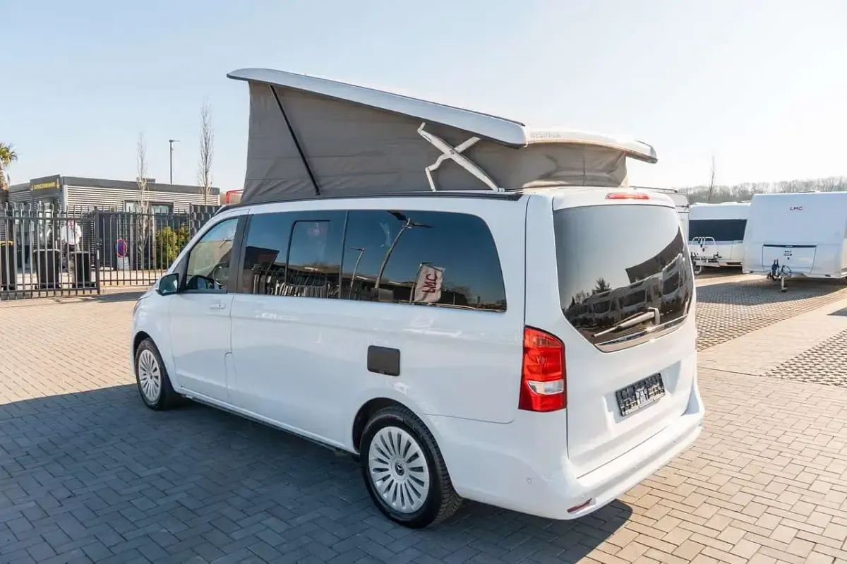 Gebraucht Mercedes V250 Marco Polo 190 PS (139 kW) 2022 Arktikweiss Van / Kleinbus