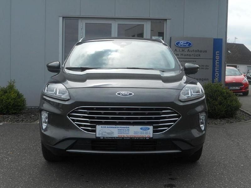 Gebraucht Ford Kuga Titanium 150 PS (110 kW) 2021 Schwarz SUV