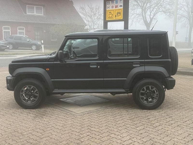 Neu Suzuki Jimny 102 PS (75 kW) 2026 Schwarz SUV