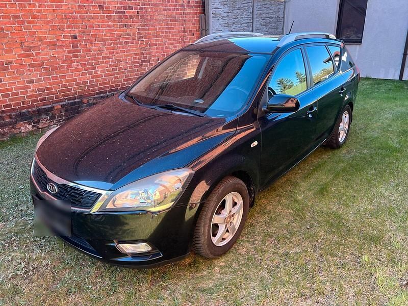 Usata Kia Ceed 90 CV (66 kW) 2012 Utilitaria