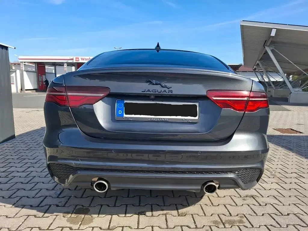 Gebraucht Jaguar XE 300 PS (220 kW) 2024 Grau Limousine