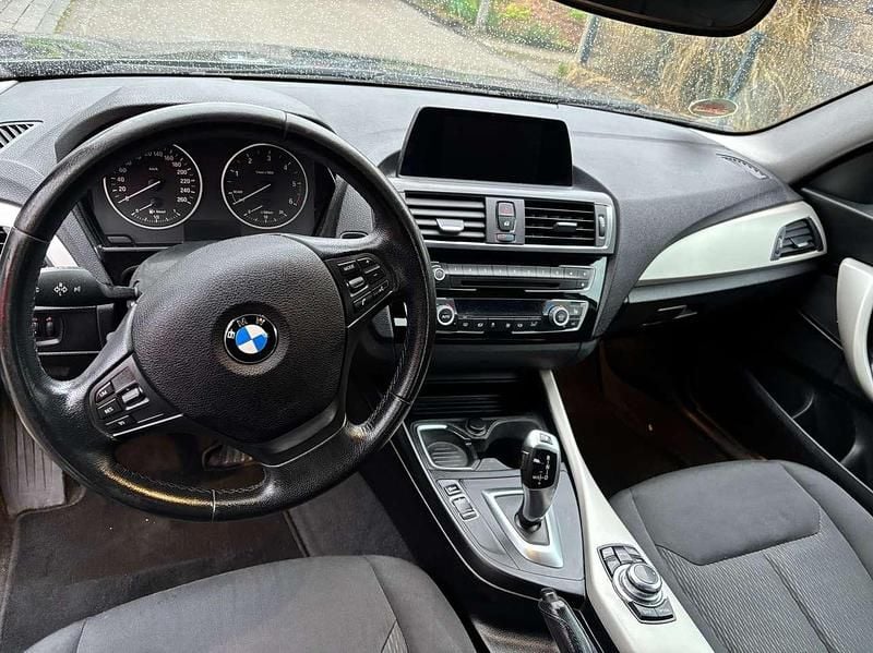 Gebraucht BMW 116 116 PS (85 kW) 2015 Schwarz Kleinwagen