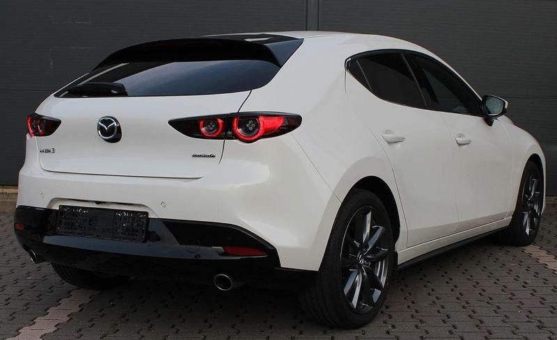 Second-hand Mazda 3 122 CP (89 kW) 2020 Alb Berlinǎ