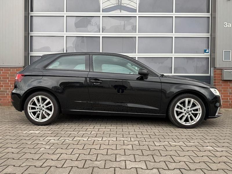 Gebraucht Audi A3 116 PS (85 kW) 2017 Schwarz Limousine