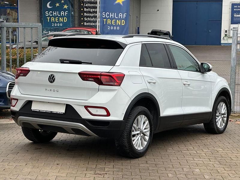 Gebraucht VW T-Roc Life 110 PS (80 kW) 2023 Pure white SUV